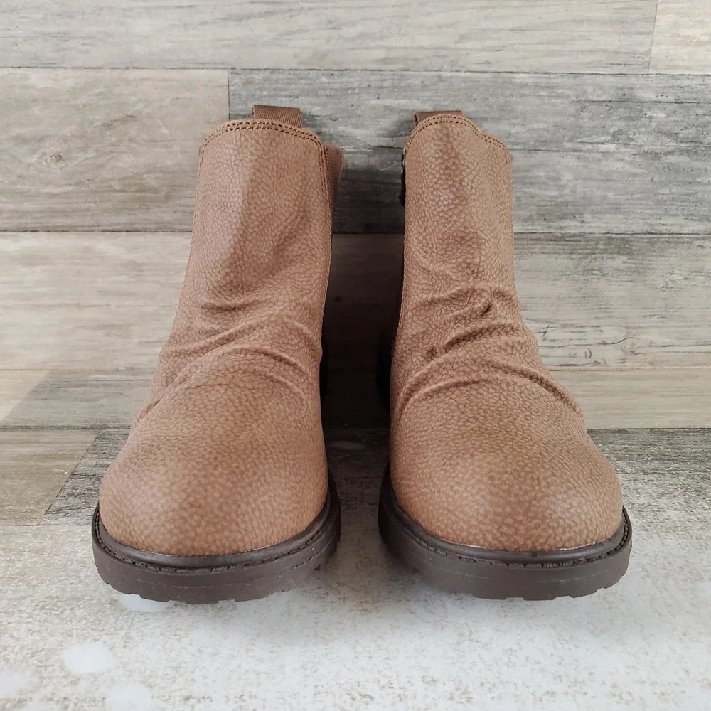 Blowfish Malibu Redsen Kids Chelsea Boots Sz 3 Tan Round Toe Double Back Zippers